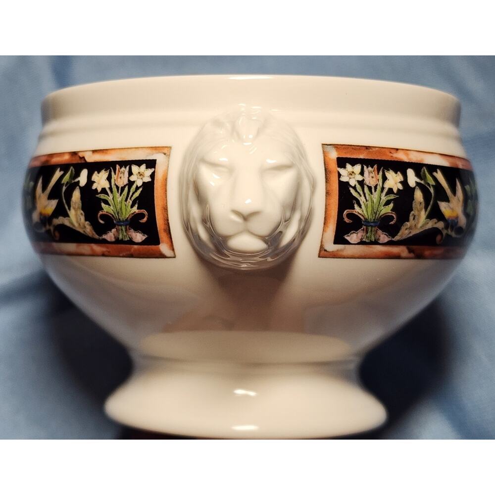 Villeroy & Boch Intarsia Lion Head Soup Bowl Chateau Collection Germany